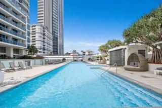 Luxurious 2BD Ocean View w Pool, Gym, Spa and Sauna - 5