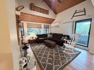 Silva Peak Lodge: Your White Mountain Retreat - Lincoln - 1