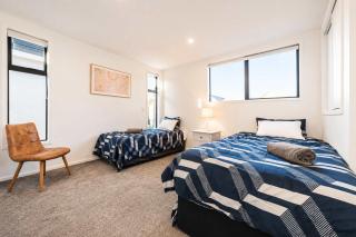 Enchanting Getaway in Merivale - 8