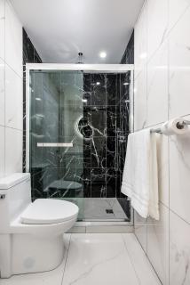 Modern&Cozy 2BR Apartment 15minDowntown Montreal - 8
