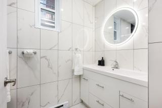 Modern&Cozy 2BR Apartment 15minDowntown Montreal - 6
