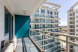 StayHere 2BR Beach Tropical City Getaway Azure - Manila - 3