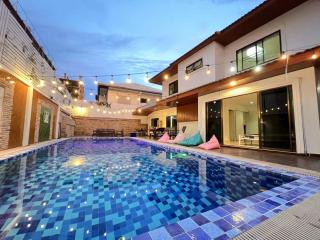 Jomtien 4BR golden villa - 6