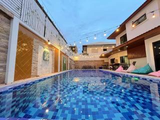 Jomtien 4BR golden villa - 7