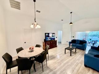 Grand Panoramic 5BR Pool Home near Disney Parks - 4