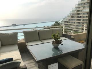 Exclusivo departamento con vista panorámica al mar - 9