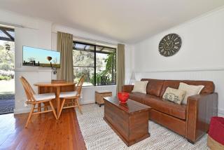Olive Grove 1 Studio - 6