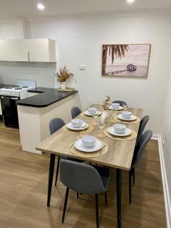 Modern Stylish House in Craigie - 2
