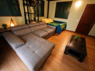 Uupa Bird Cottage Cinema & Jacuzzi - 6