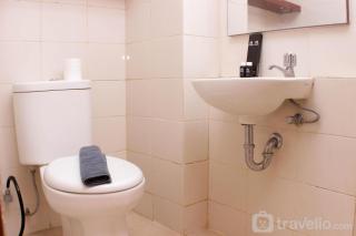 Cozy Studio at Lagoon Bekasi Town Square Apartment By Travelio - 8
