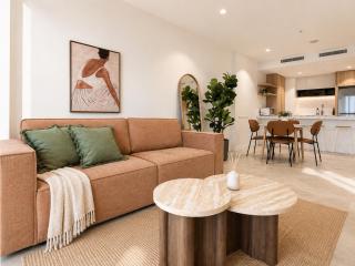 Crystal River - Lv 47 Luxe Skyhome on Casino, Queens Wharf Residence Collection - 8