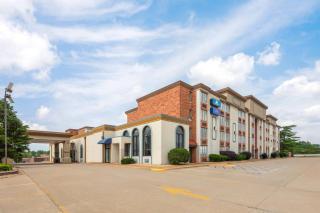 Baymont by Wyndham Festus - 8