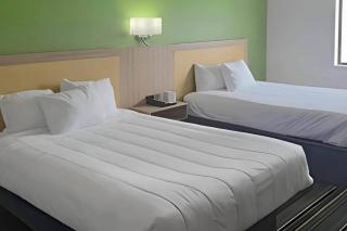Park Inn by Radisson - 9