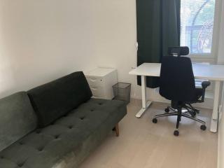 Bright & Modern City Home with Sauna, 6 Guests - 5