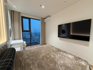 Luxury Ensuite with Beautiful City View of HP - 6
