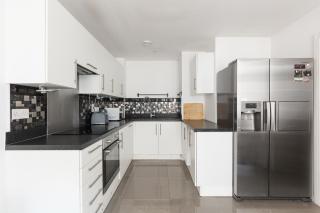 Cosy 2BR with Free Parking, Near Wimbledon - 5