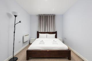 Cosy 2BR with Free Parking, Near Wimbledon - 9