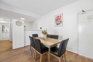Urban Serenity 2 Bedroom Apt with Stunning Views - 7