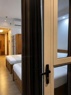 Baguio Condotel with Pool and Gym by MGs Dwell - 7