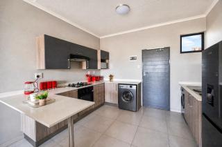 Happiness Retreat Stays -Midrand - 7