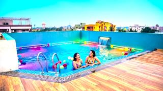 Rooftop View Coral Crestie-Near Temple#Swiming Pool #Comfortable Stay-Premium Facility with Wi-Fi And Fully Ac Room - 0