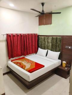 Shreeji guest house Mount Abu - 3