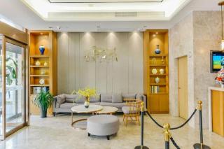 Home Inn Plus Shanghai Middle Ring Jinshajiang Road Fengzhuang Metro Station - 3