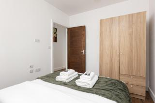 Delightful 2BR, 1 Min to Lower Sydenham - 3