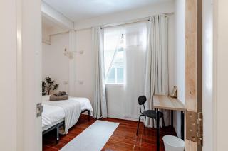 Private 6-Bedroom House for 12 Guests near BTS & Airport Rail Link - 3
