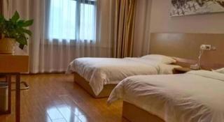 GreenTree Inn Xinyu Shenglibei Road Pedestrian Street Express Hotel - Xinyu - 3