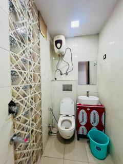 Hotel NK Heritage - Govindpuri Metro - 4