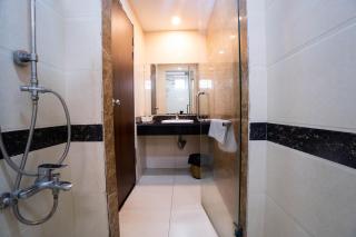 Golden Light Da Nang Hotel by Elite24 - 8