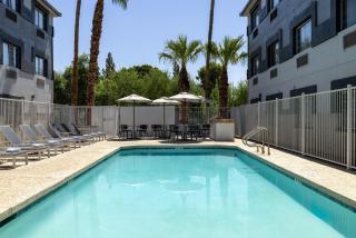 Spark by Hilton Tempe Phoenix Airport - 4
