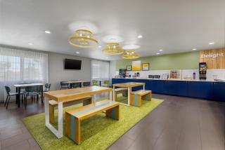 Spark by Hilton Tempe Phoenix Airport - 1