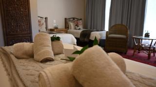 LUXURY FAMILY EN-SUITE ROOM @ 4 STAR GUEST HOUSE - 7