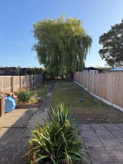 Quiet 3 bed home in quiet residential area ideal for contractors or long term stays - 2