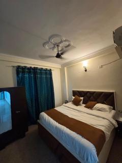 Hotel Rudraksh Tree - 0