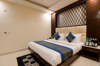 Hotel Super Maxx - BLK Hospital - 0