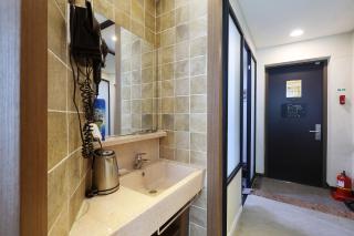 CS Avenue Tourist Hotel - 4