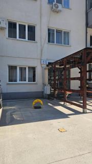 Modern Family Apartment, Free Parking, Self Check-In, Sleeps 5 - 9