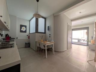 Caravel Lake Apts - 7
