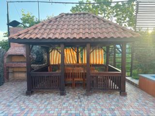 Byurakan Sunset House - 1