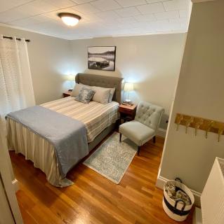 3-Story Historic home walkable to downtown Bangor - 3