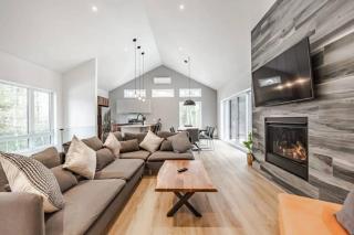 Chalet Le Pin with Private Spa & Billiards, Carling Lake - 8