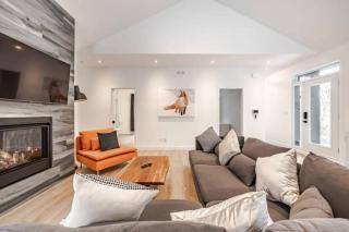Chalet Le Pin with Private Spa & Billiards, Carling Lake - 5