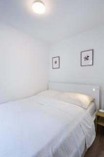 5th District Apt 4 people 12 min to City Center - 9