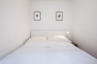 5th District Apt 4 people 12 min to City Center - 5