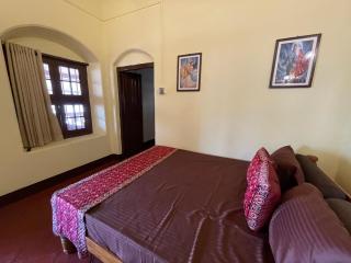 Heritage home stay for 4 adults in center of Dharwad - 1
