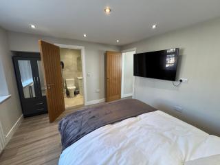 Brand New Modern Luxury Apartments In Quiet Location - 4