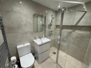 Brand New Modern Luxury Apartments In Quiet Location - 1